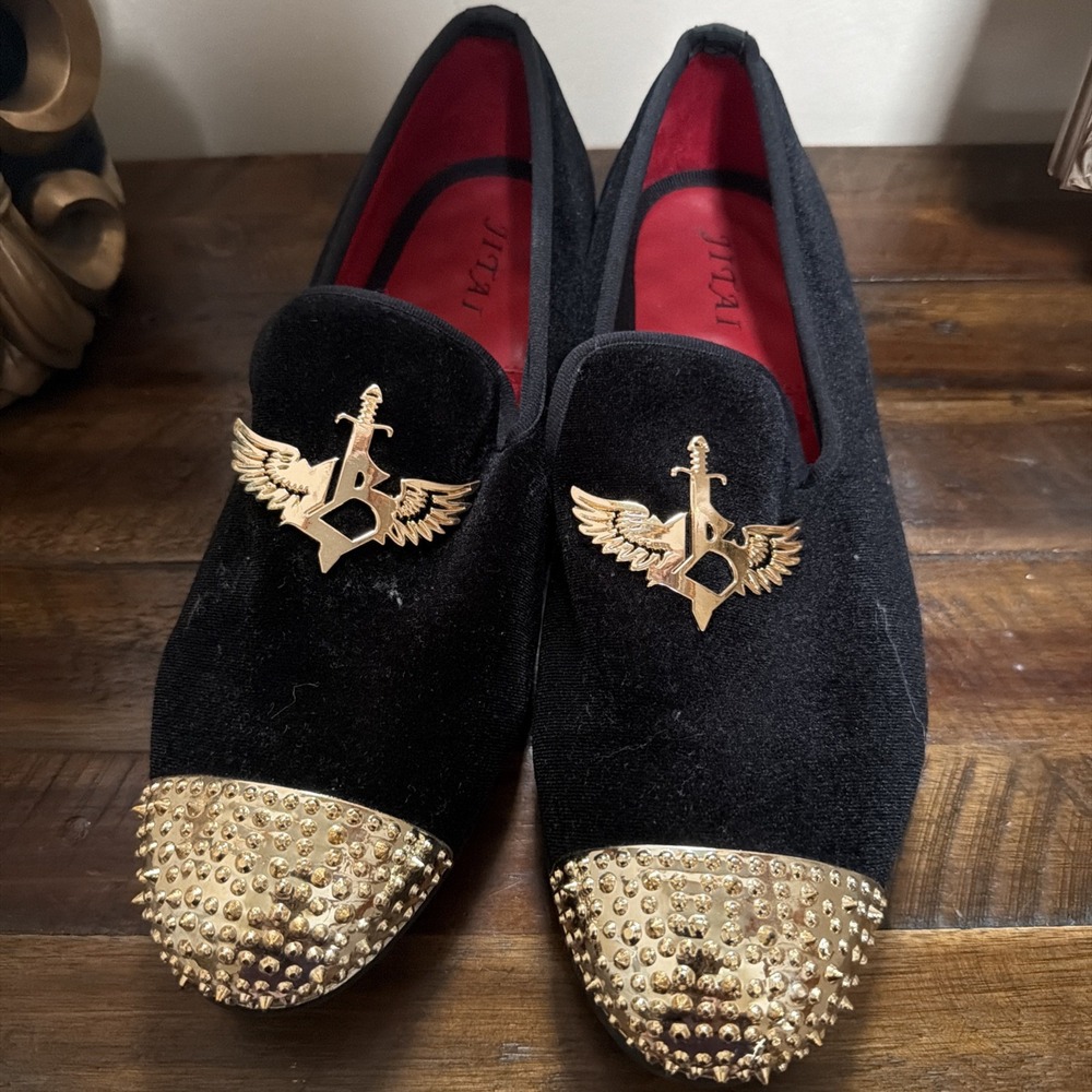 Jitai Black Velvet Slip-on Loafer Mens Shoes with Gold Tone Accents Size 8